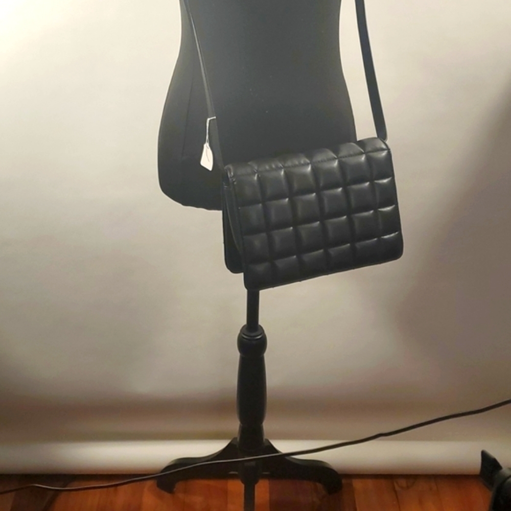 H&M Black Puff Shoulder Crossbody purse - Picture 5 of 16